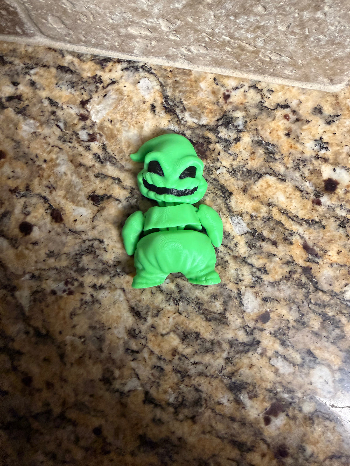 Articulated green ghost