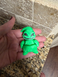 Articulated green ghost