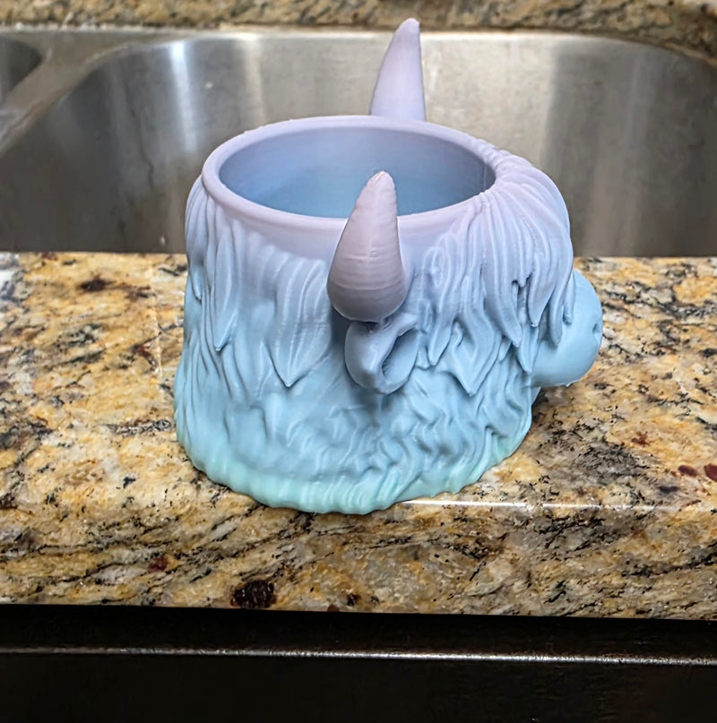 3D Highland Cow Desktop Organizer