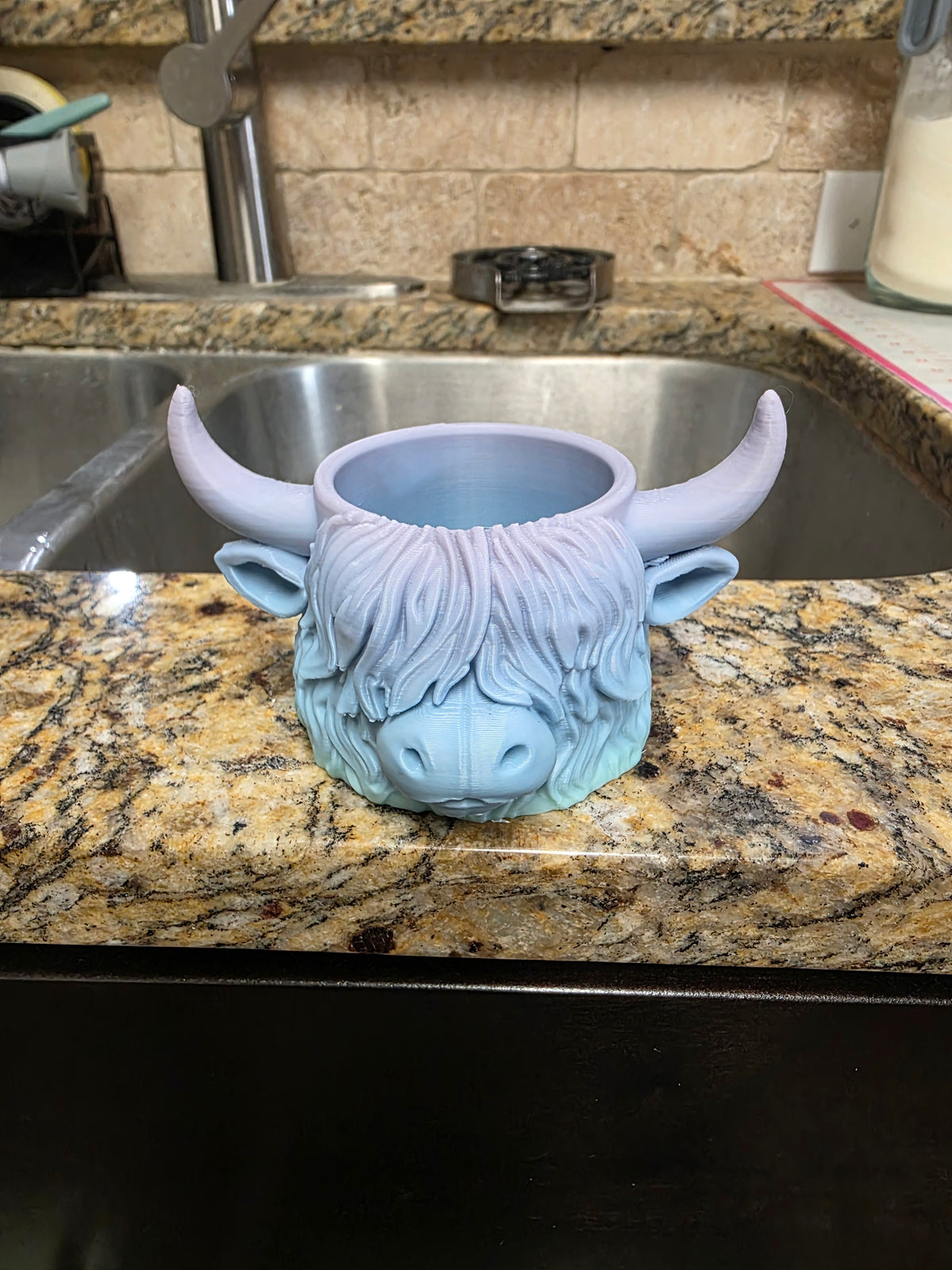 3D Highland Cow Desktop Organizer